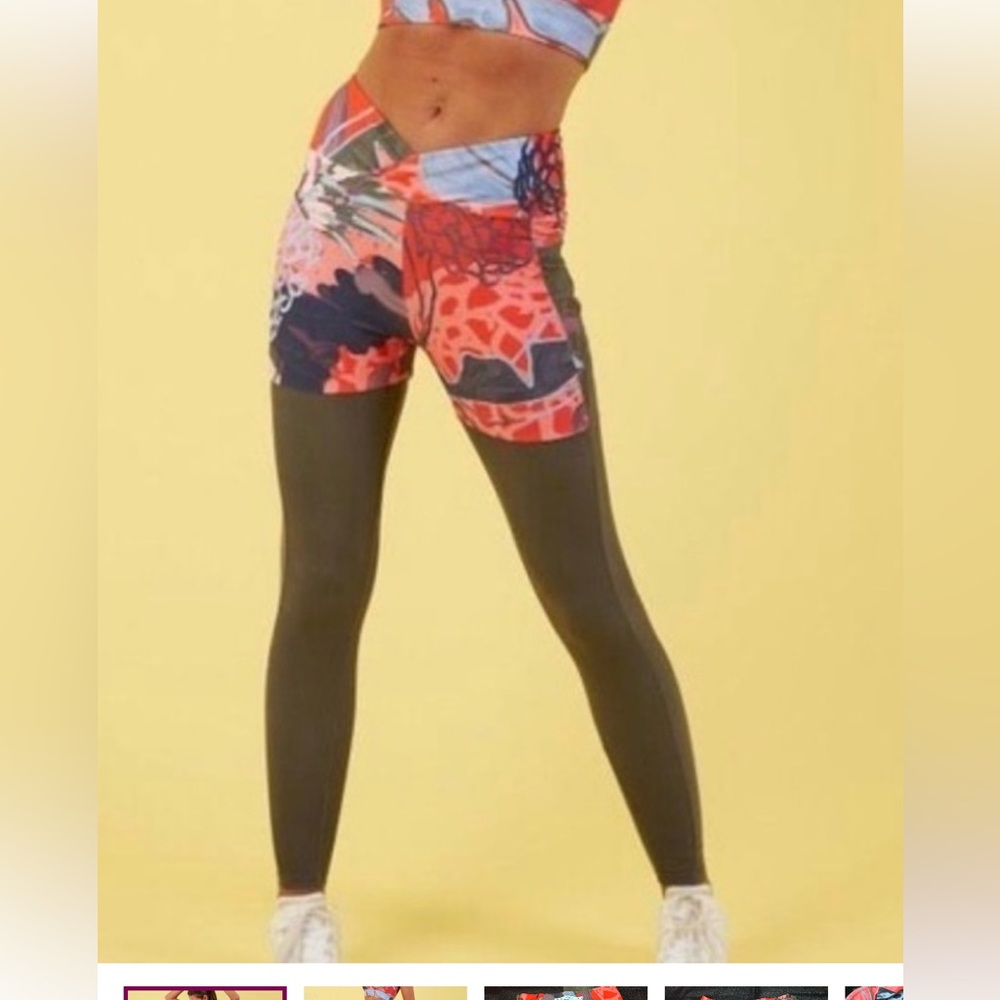 Gymshark X‎ Nikki Blackketter Dynamic V Legging in Multi 2 Pineapple Size MED